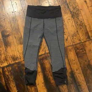 Lululemon pace rival crop